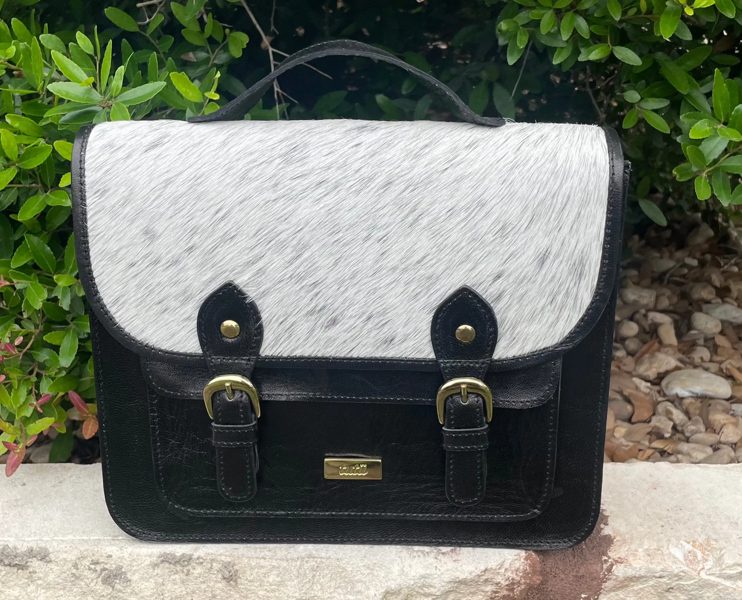 Mariana cowhide purse