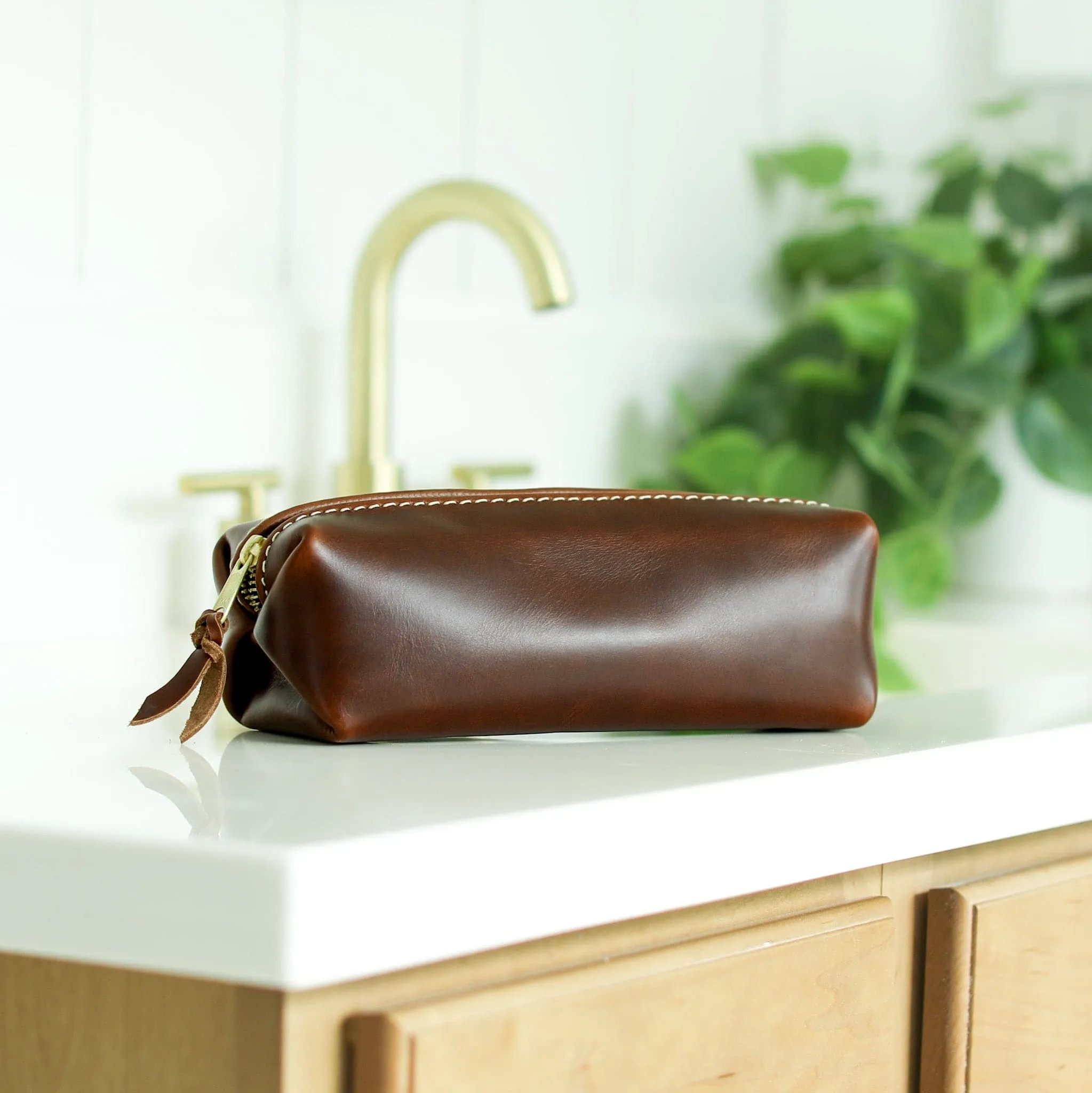 Minimalist Shave Bag by Lifetime Leather Co