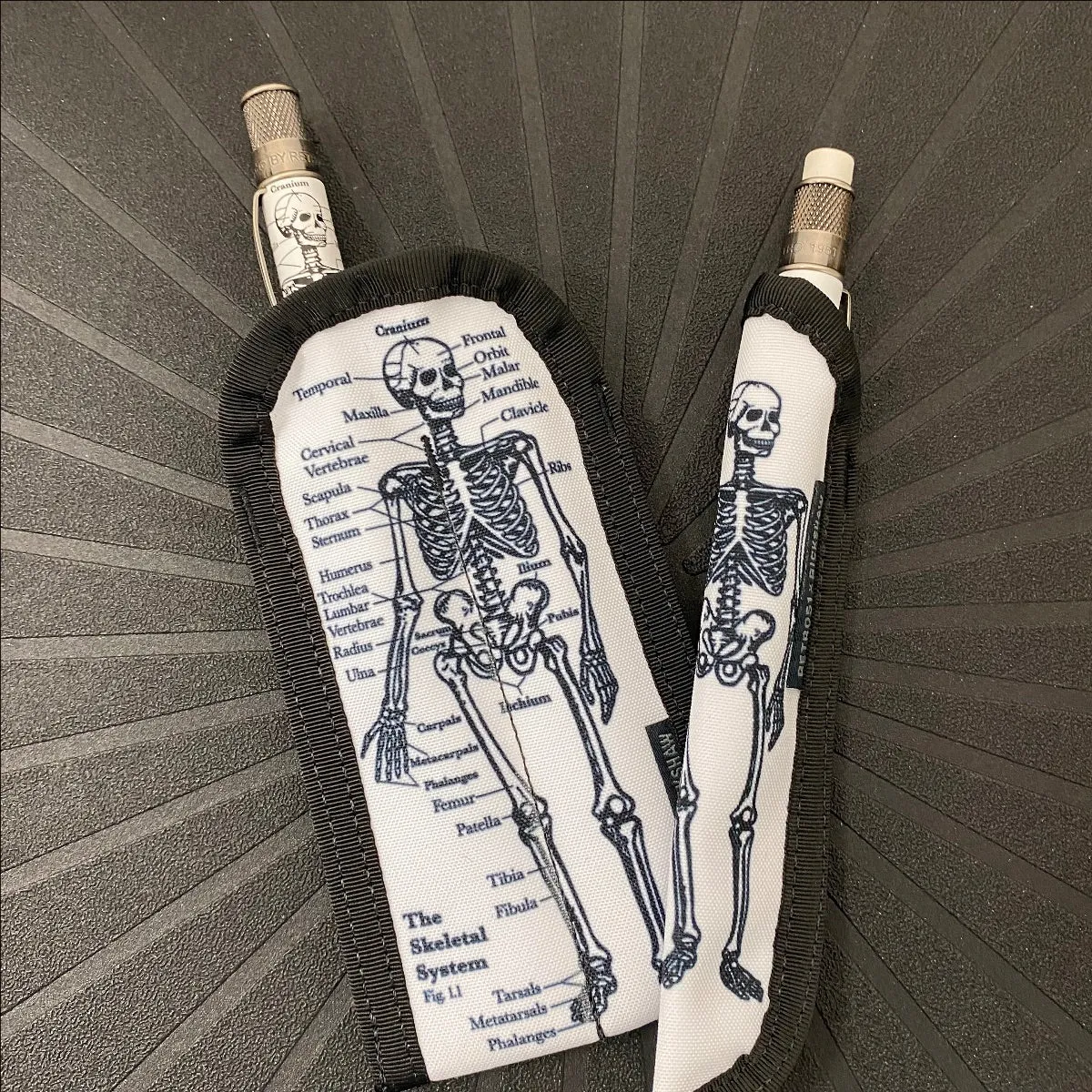 Pen Sleeve Dr. Gray